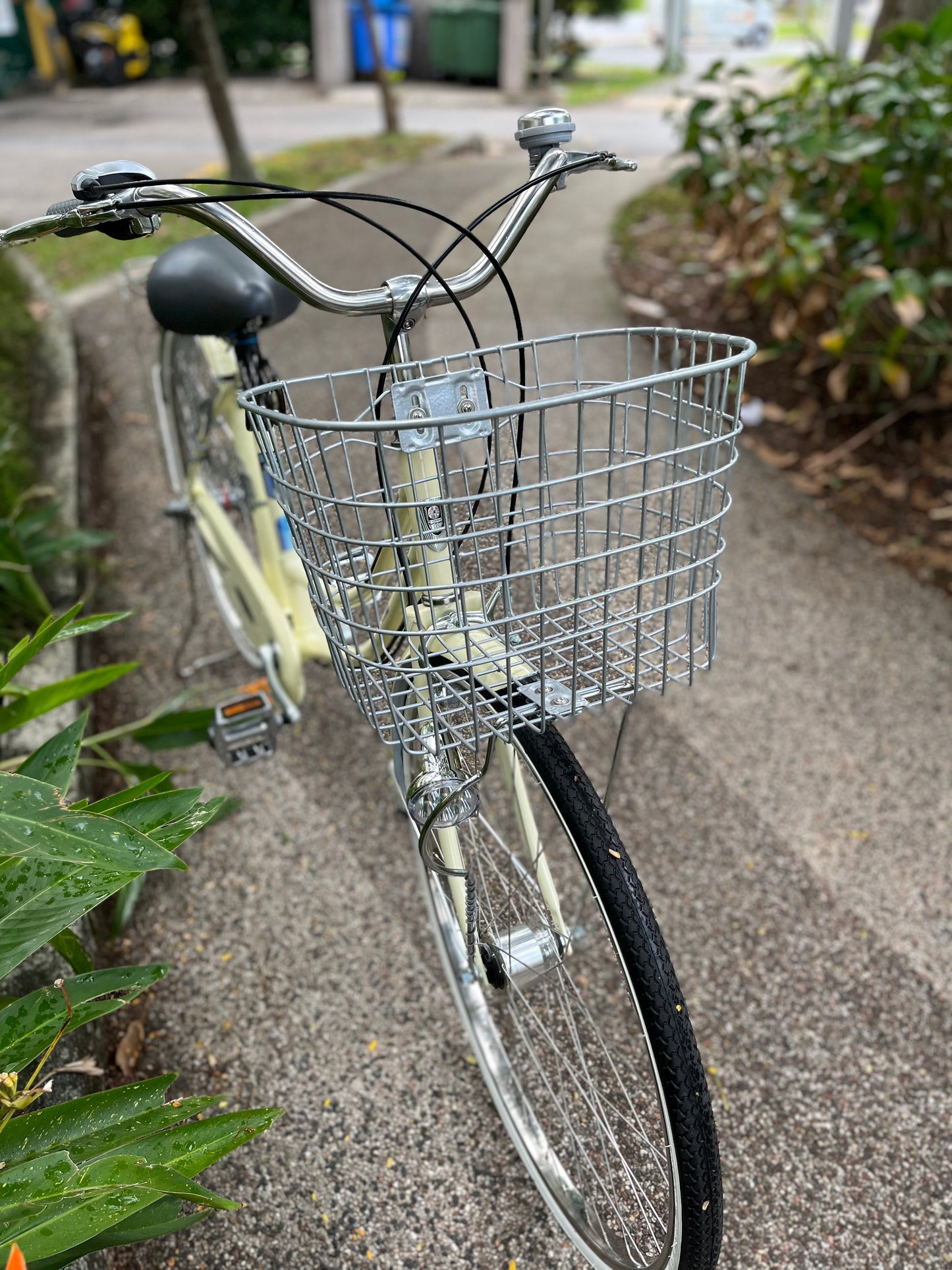 KAWASAKI 26 INCH 3 SPEED VANILLA CREAM YELLOW + FREE BIKE LOCK, MINI TOOLS AND AIR PUMP