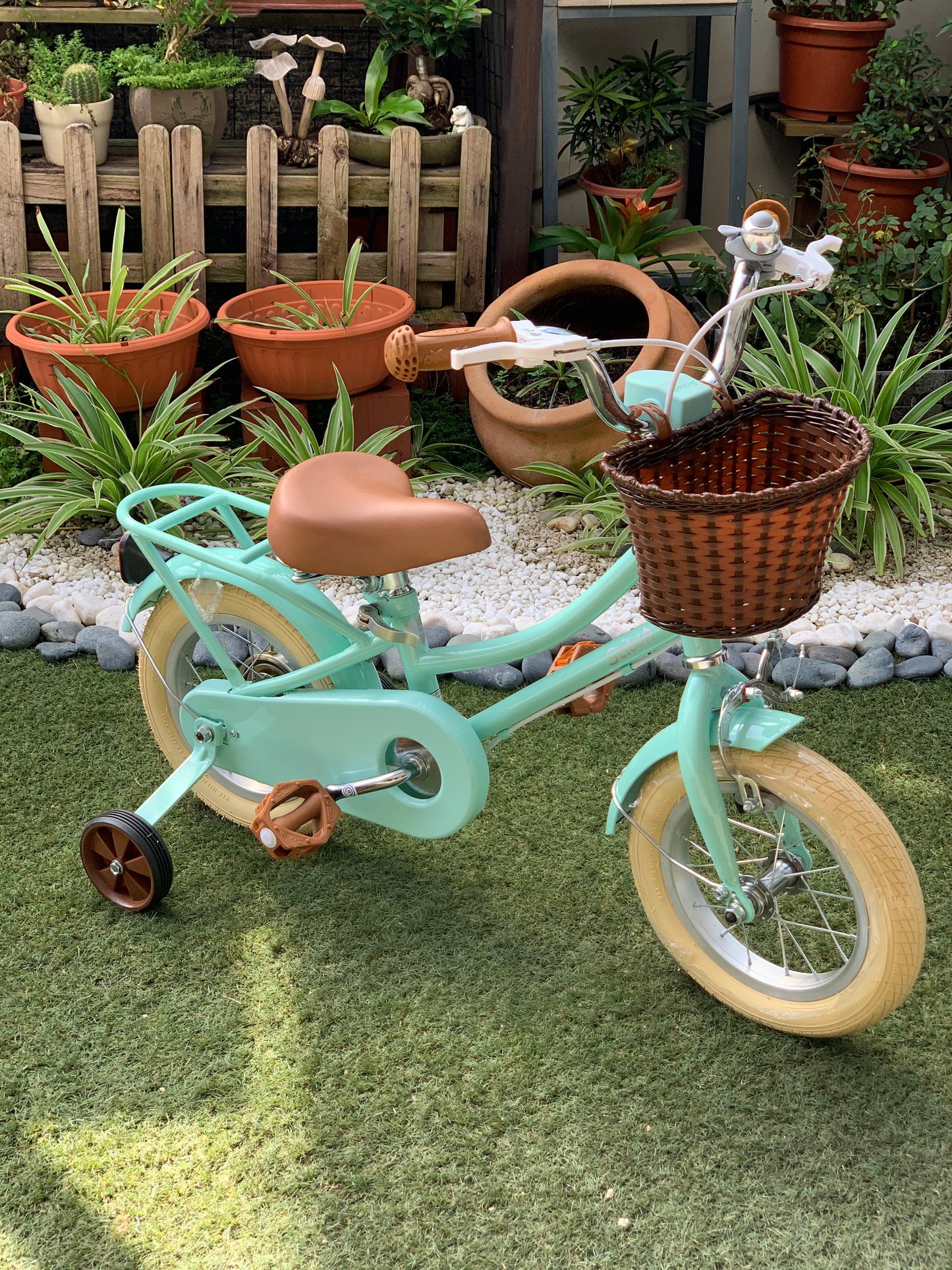 STITCH 12 INCH MINT GREEN (WITH TRAINING WHEELS)