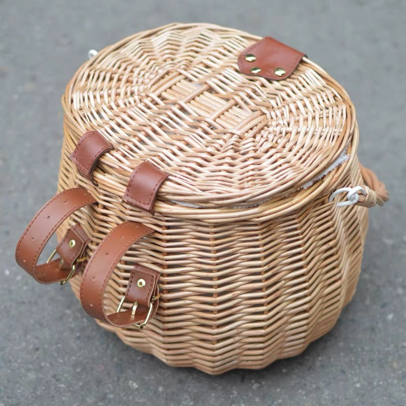 Basket Vintage Front With Cover and Leather Strap