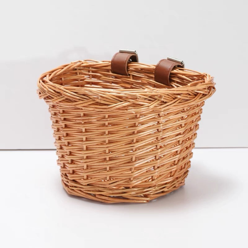 SEMI OVAL RATTAN BASKET (FRONT)