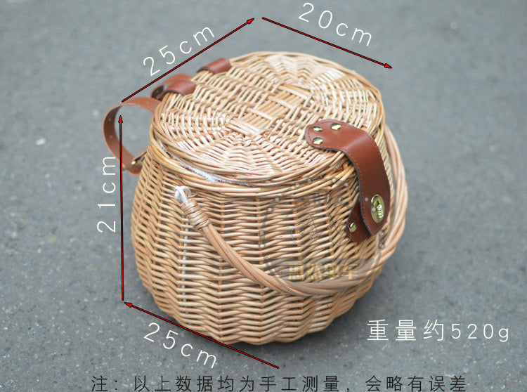 Basket Vintage Front With Cover and Leather Strap