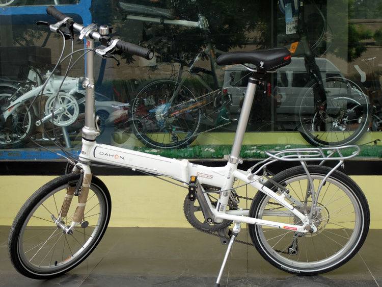 REAR STEEL RACK SILVER FOR 20 INCH BIKE
