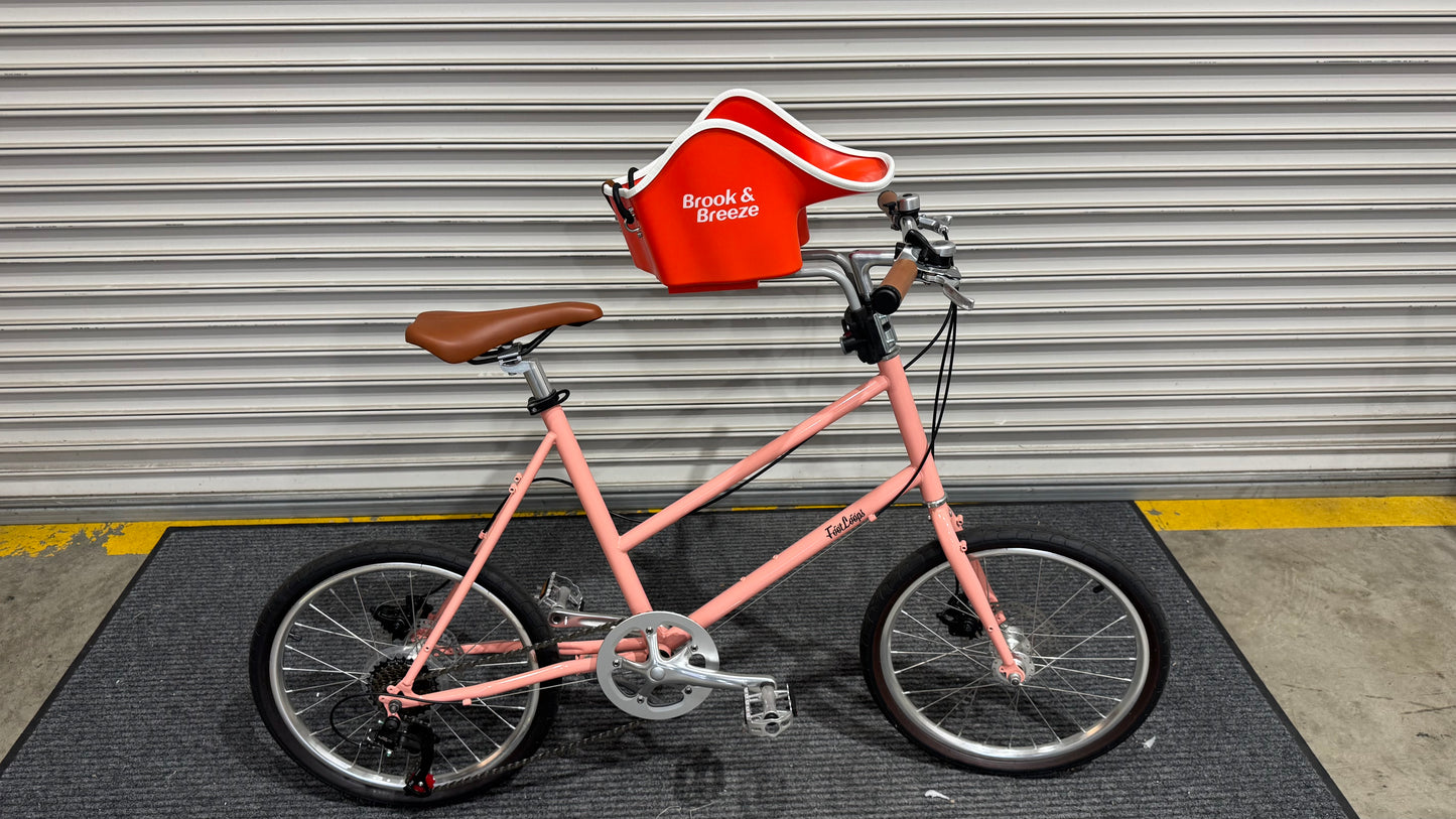 B&B Bicycle Pet Front Seat Red - head tube mount