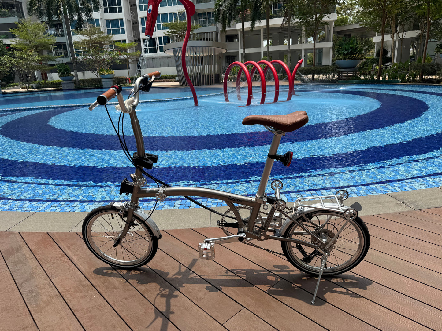 FootLoops T-16 Trifold bike 16 Inch 9 Speeds Silver + Free Bike Lock