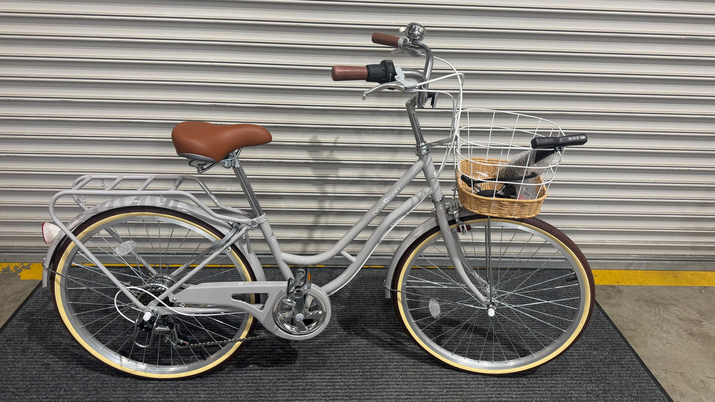 UC26 model City Bike, Gray 26 inch 6 speeds c/w basket and rear rack (preorder available mid Oct)