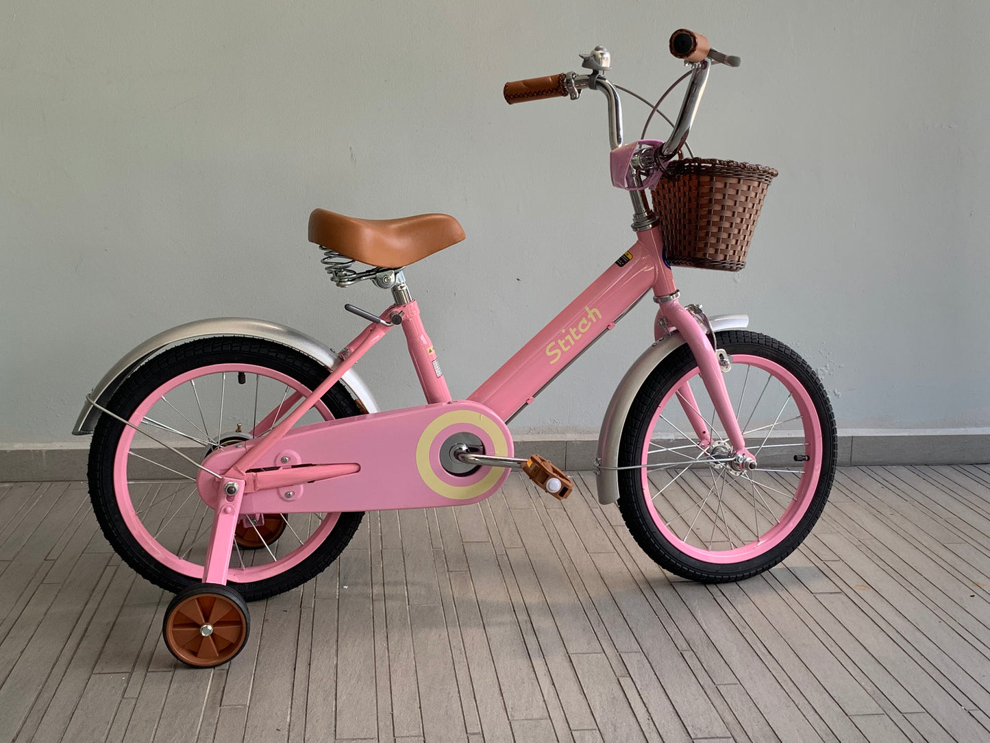 STITCH 16 INCH SWEET PINK (WITH TRAINING WHEELS)
