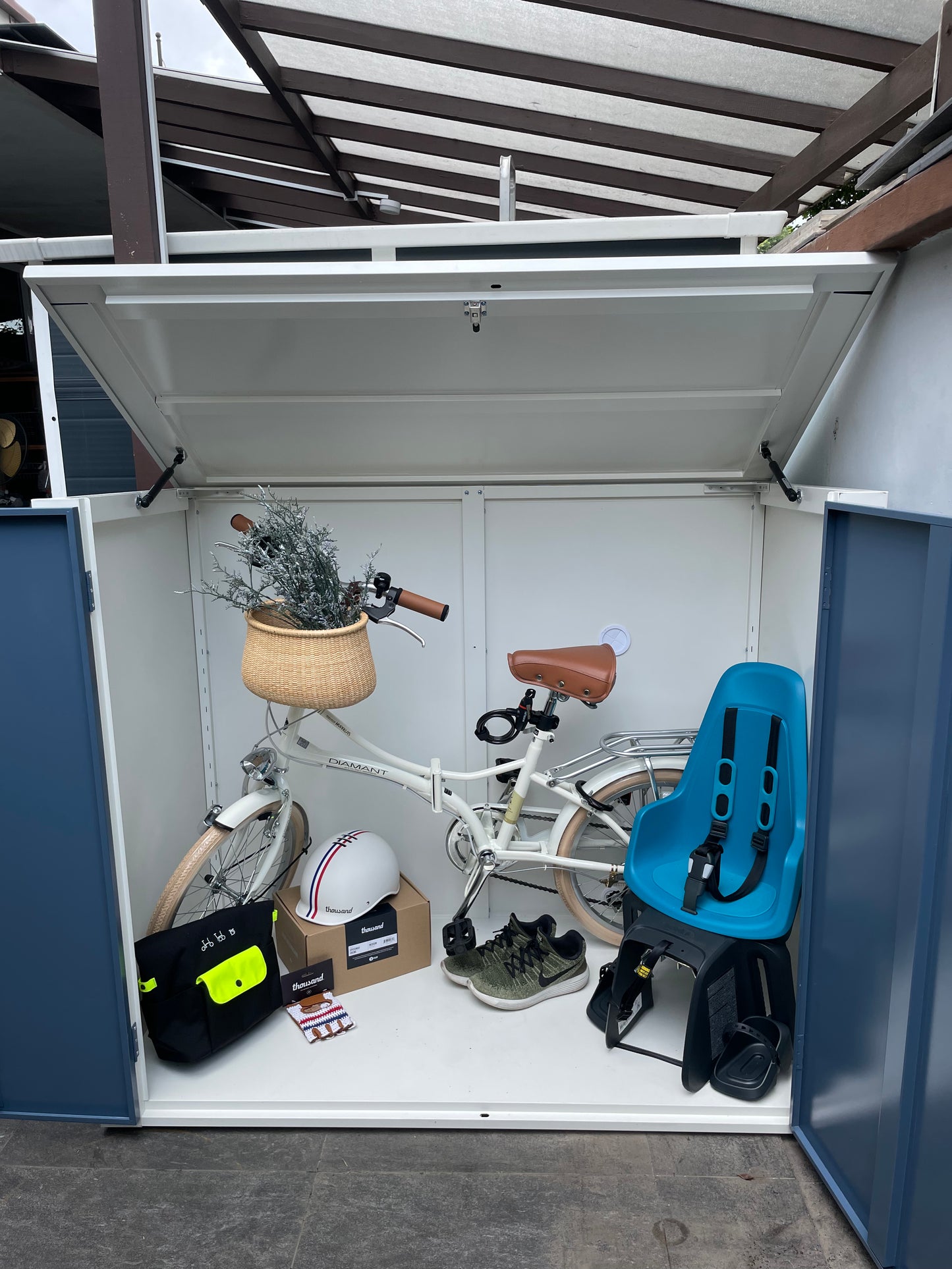BIKE AND ACCESSORIES MULTIPURPOSE CABINET (PREORDER DELIVERY IN 5 WEEKS))